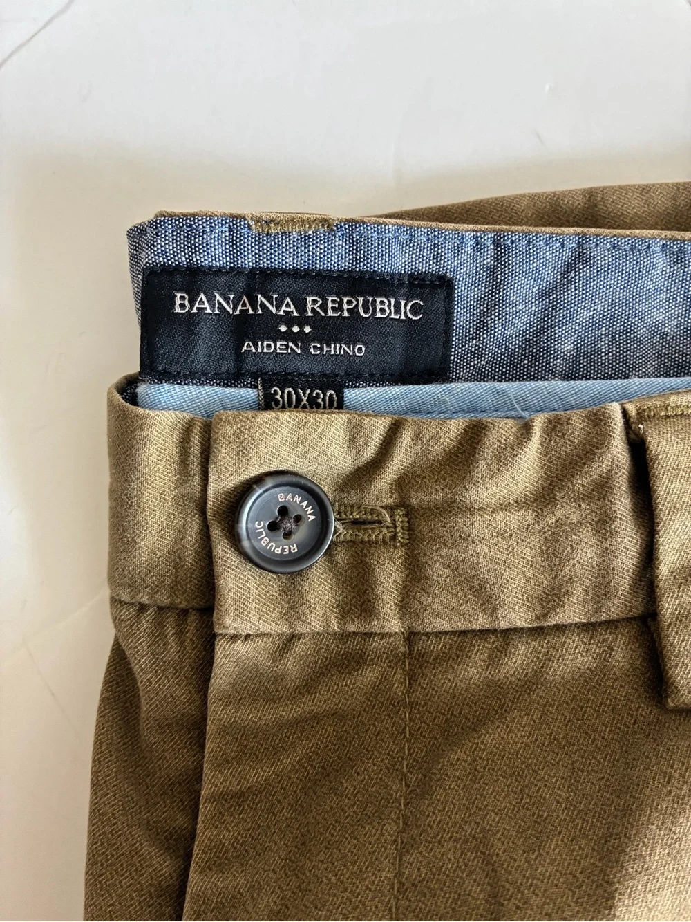 2 Banana Republic Men's Chinos in dark khaki and Light Khaki